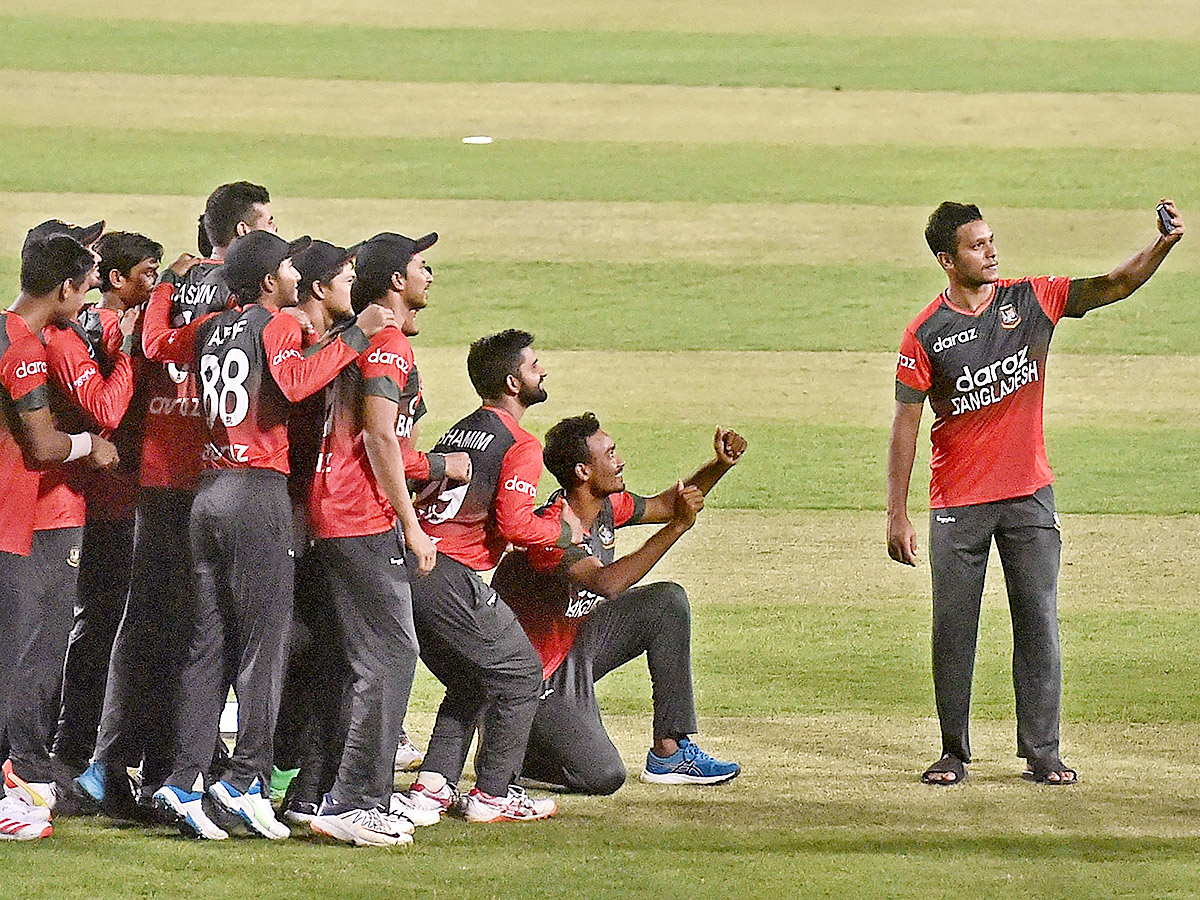 AUSvBAN Twenty20 international Cricket Match - Sakshi1