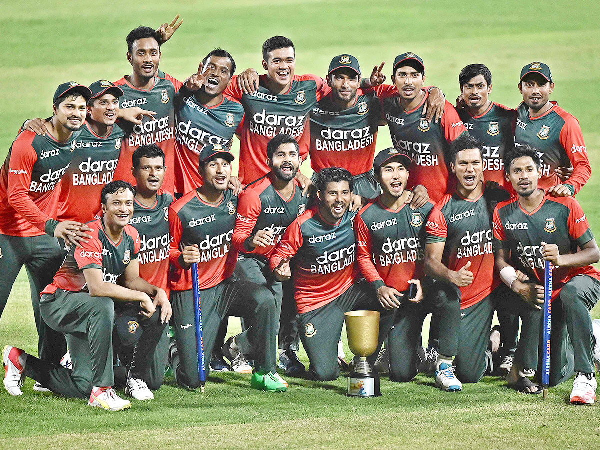 AUSvBAN Twenty20 international Cricket Match - Sakshi2