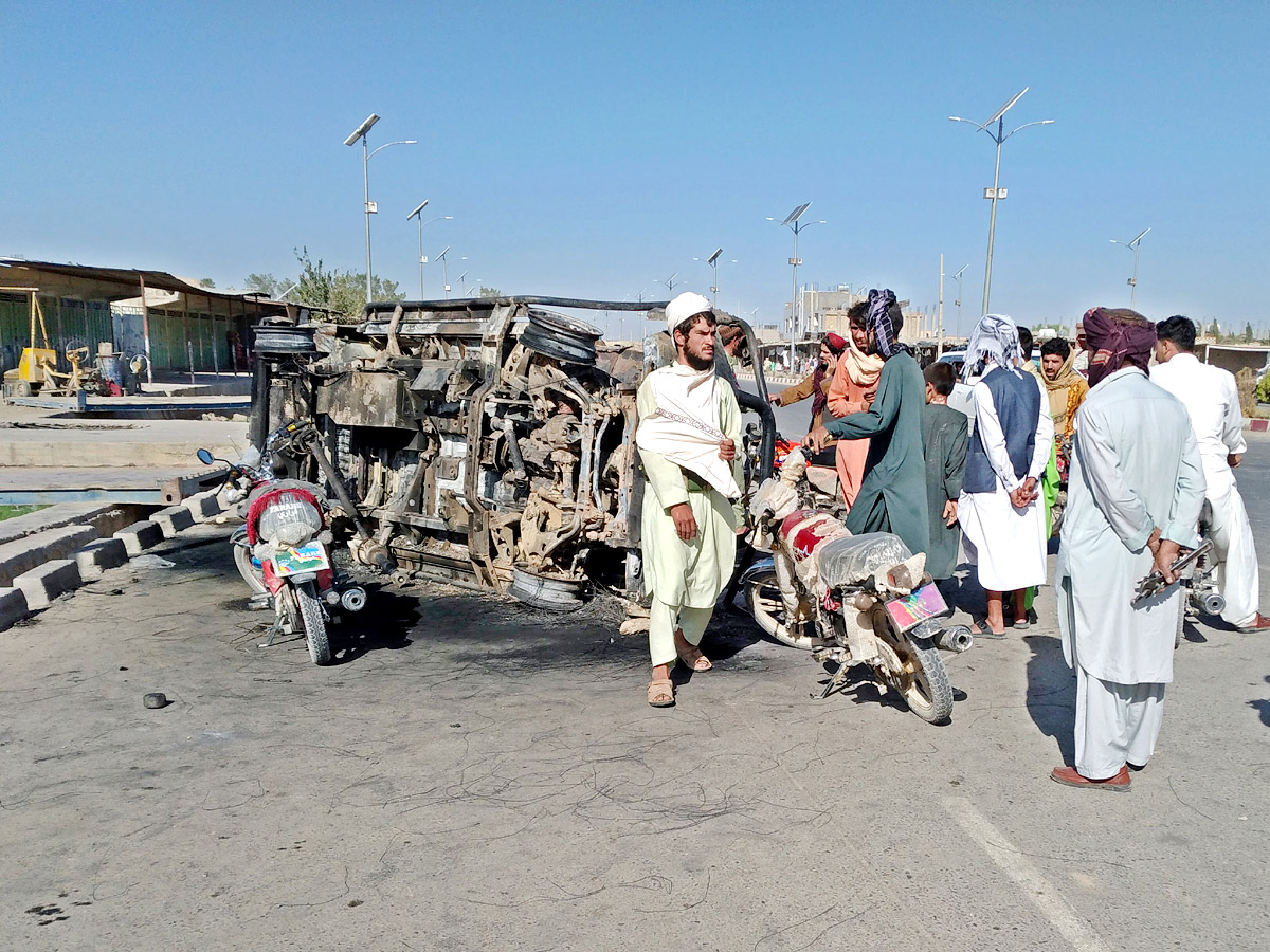 Afghan leader rallies forces in besieged northern city - Sakshi18