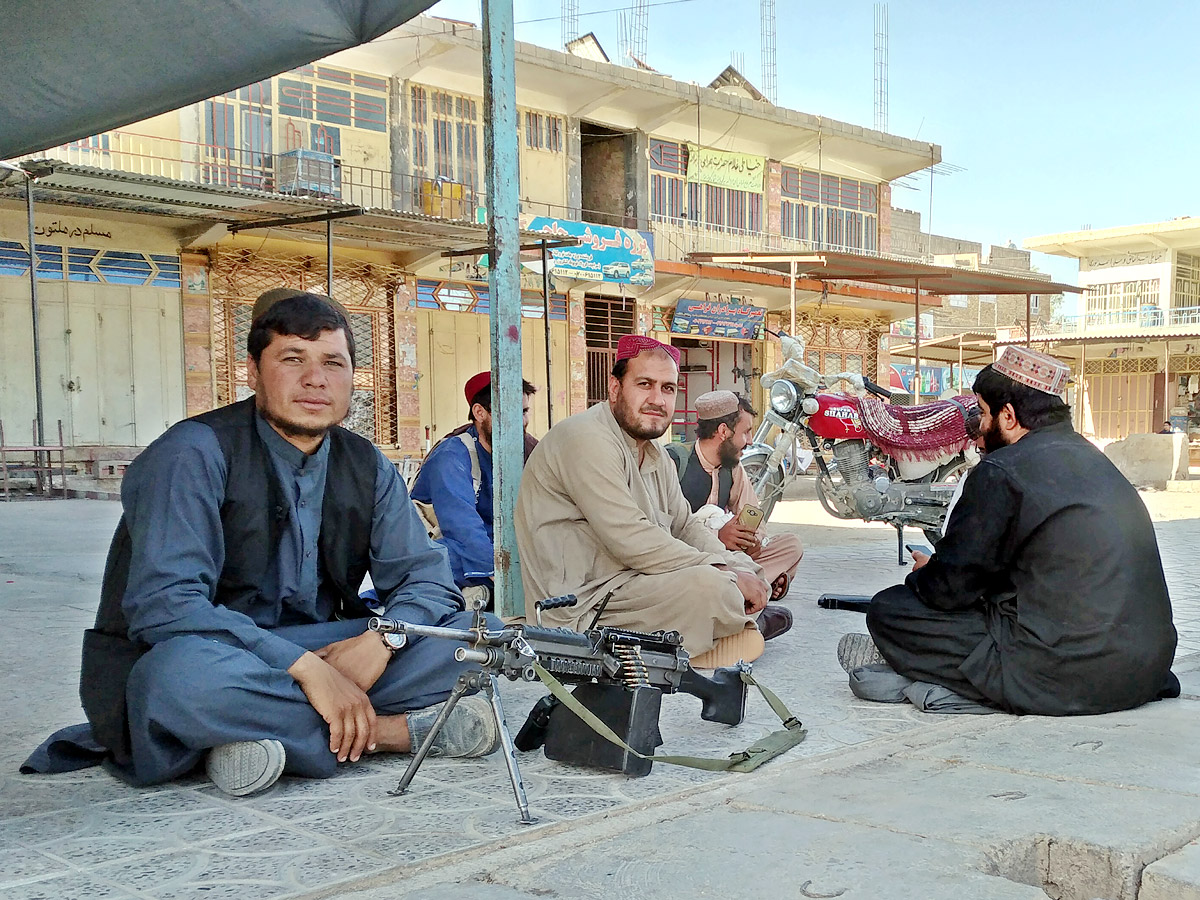 Afghan leader rallies forces in besieged northern city - Sakshi19