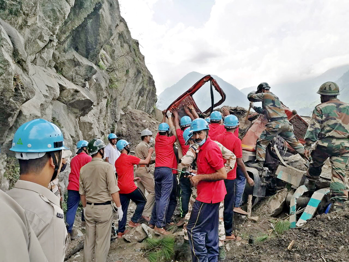 Himachal Pradesh Landslide Photo Gallery - Sakshi5