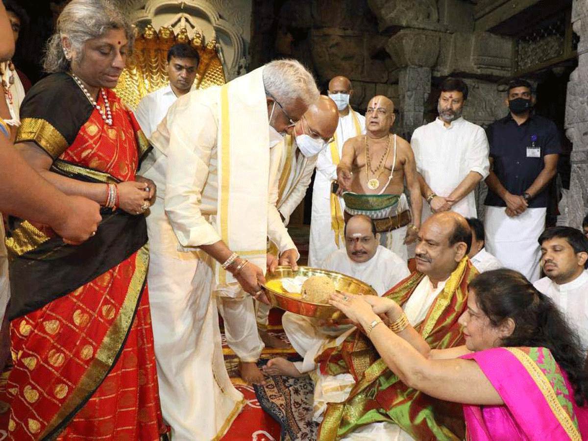 Lok Sabha Speaker Om Birla Visits Tirumala Photo Gallery - Sakshi4