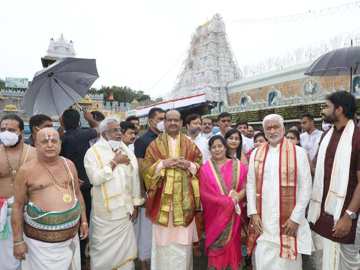 Lok Sabha Speaker Om Birla Visits Tirumala Photo Gallery - Sakshi9