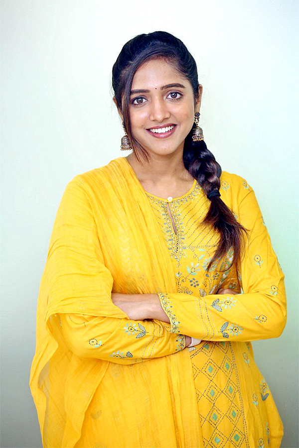 Actress vaishali raj images - Sakshi9