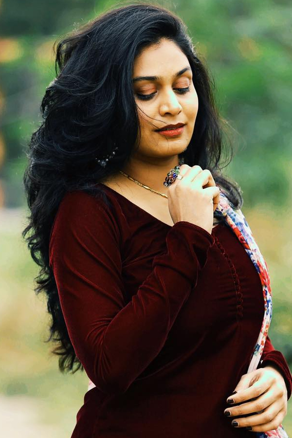 Telugu Singer Mohana Bhogaraju Photo Gallery - Sakshi6