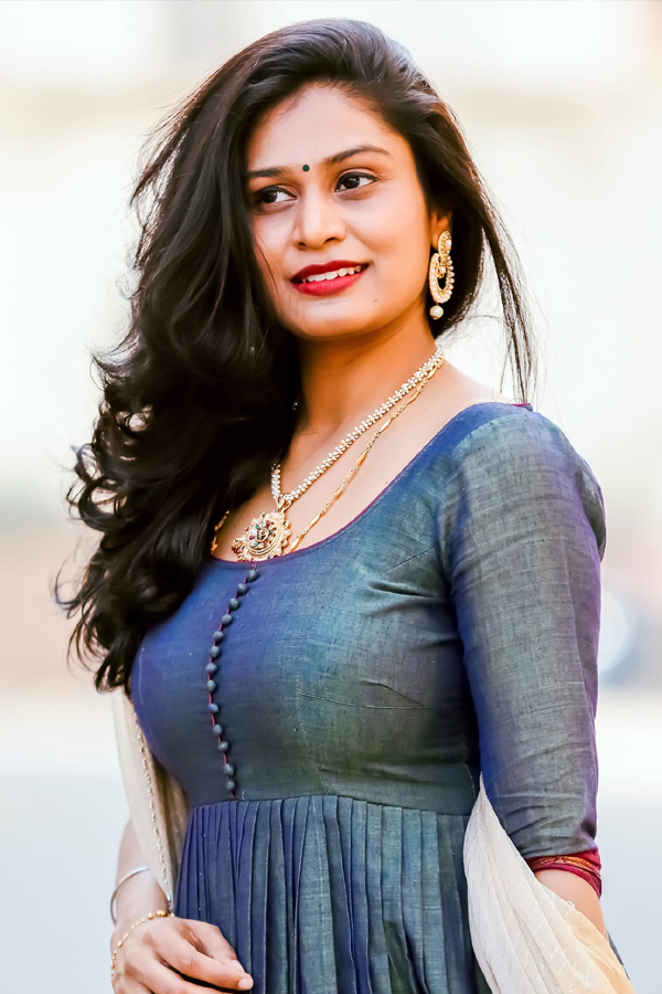 Telugu Singer Mohana Bhogaraju Photo Gallery - Sakshi11