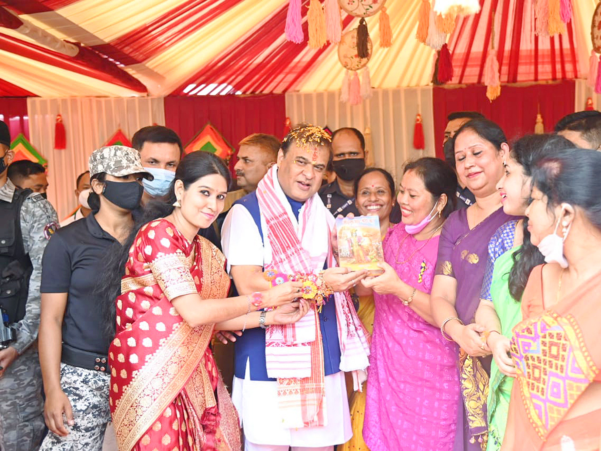 Raksha bandhan celebration 2021 Phot Gallery - Sakshi18