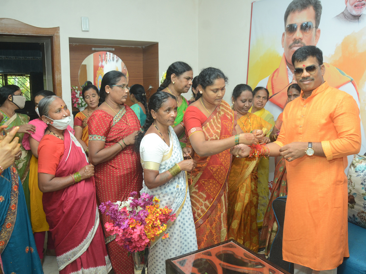 Raksha Bandhan Special Photos - Sakshi17
