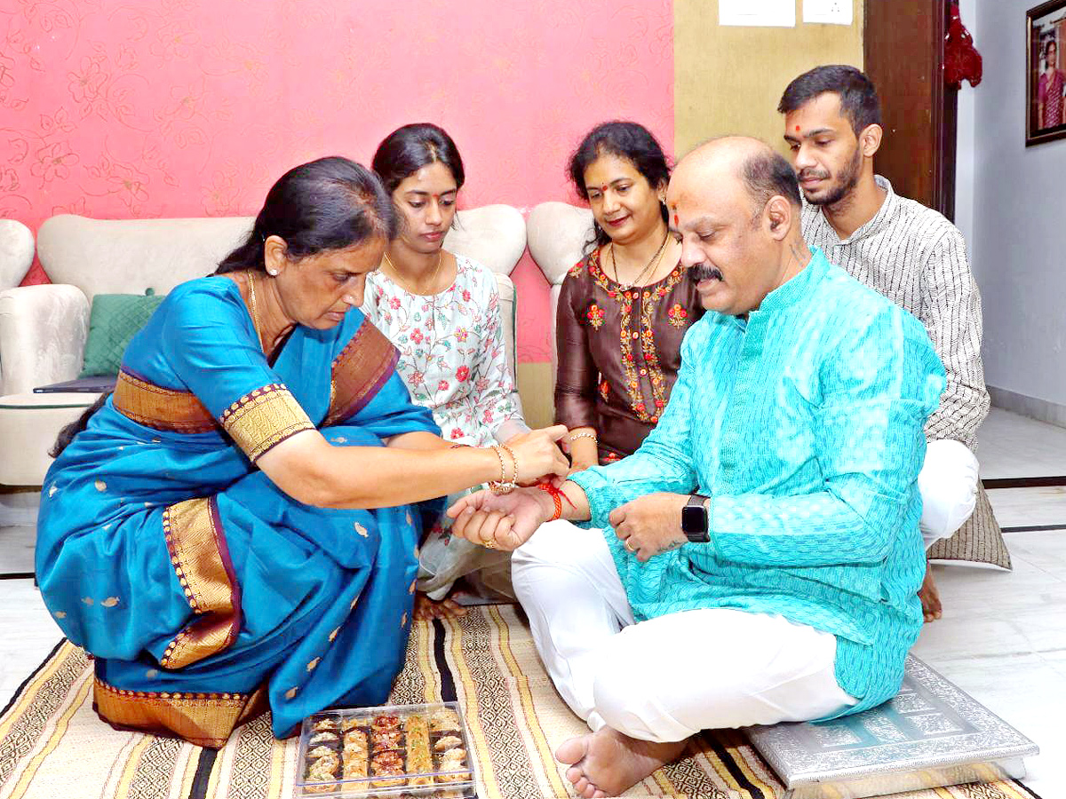 Raksha Bandhan Special Photos - Sakshi19