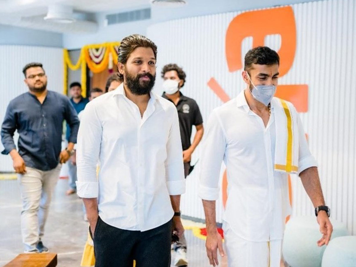 Allu Arjun Inaugurate Aha's New Photo Gallery - Sakshi1