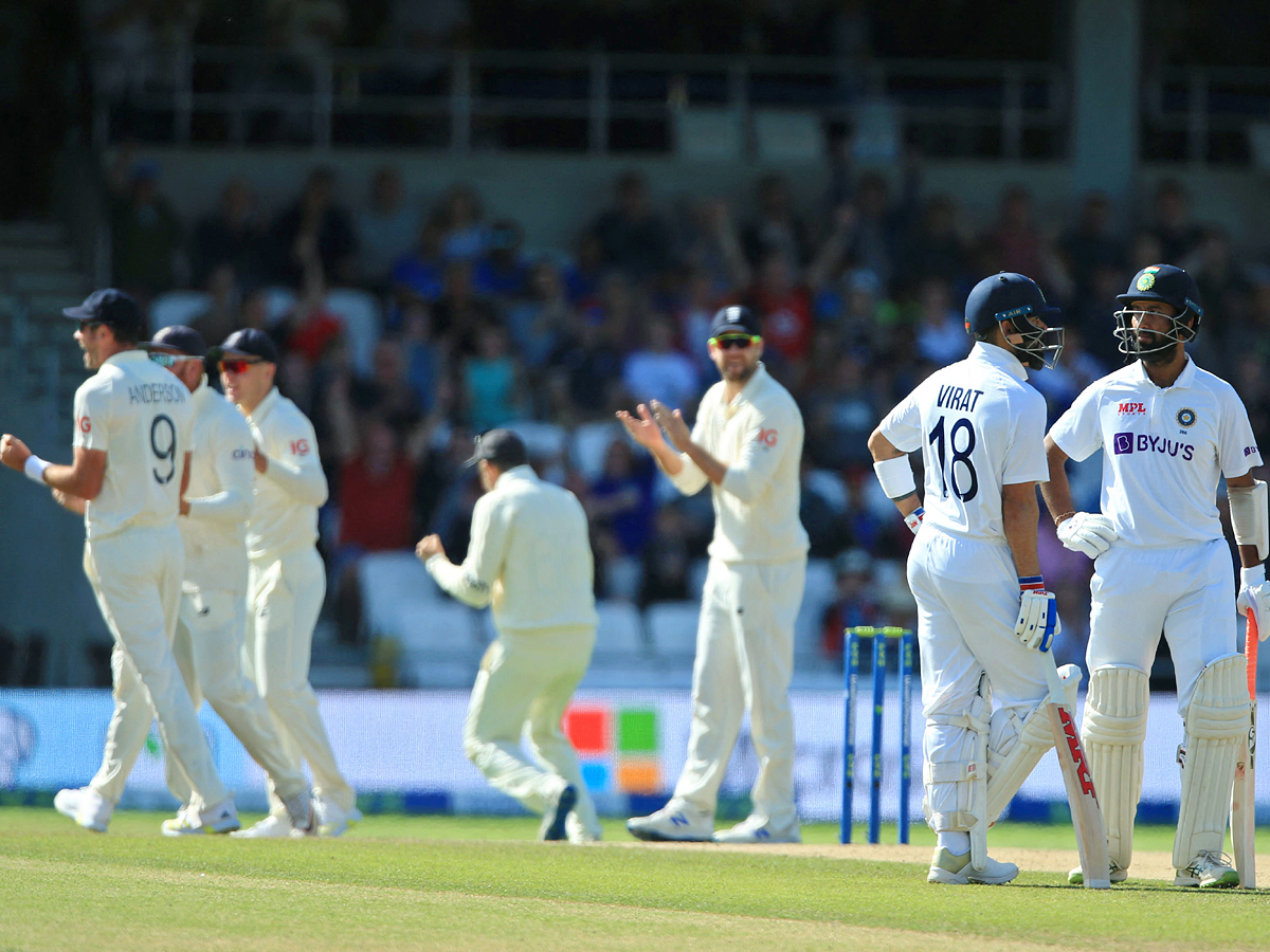 England beat India by an innings and 76 runs Photo Gallery - Sakshi10