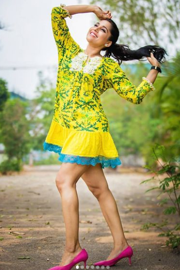 Social Hulchul Movie Actress Photos - Sakshi9