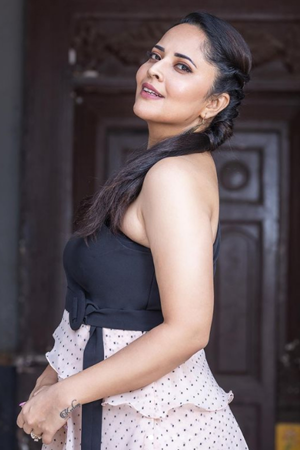 Social Hulchul Movie Actress Photos - Sakshi25