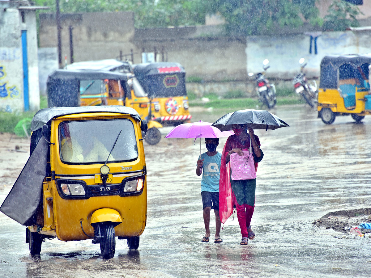 Heavy rains in Telangana Photo Gallery - Sakshi22