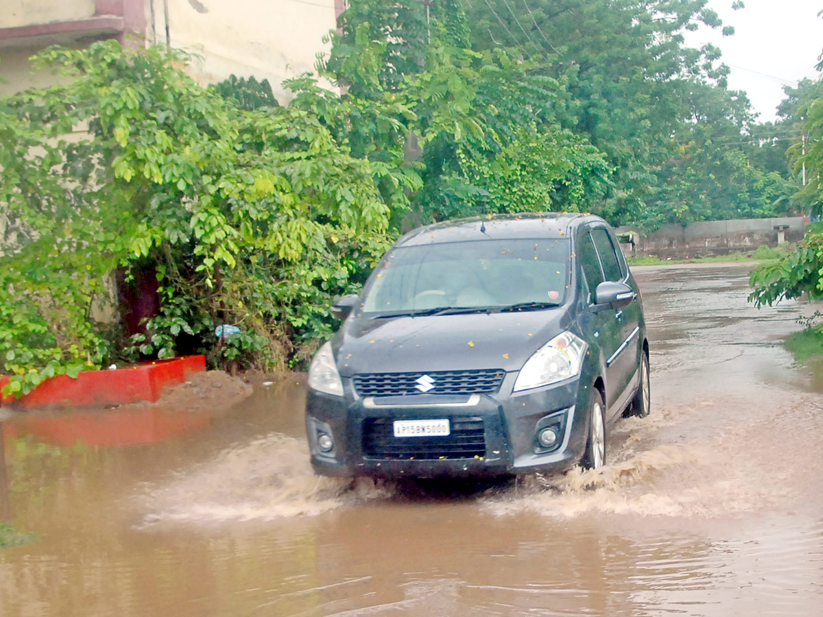 Heavy rains in Telangana Photo Gallery - Sakshi27
