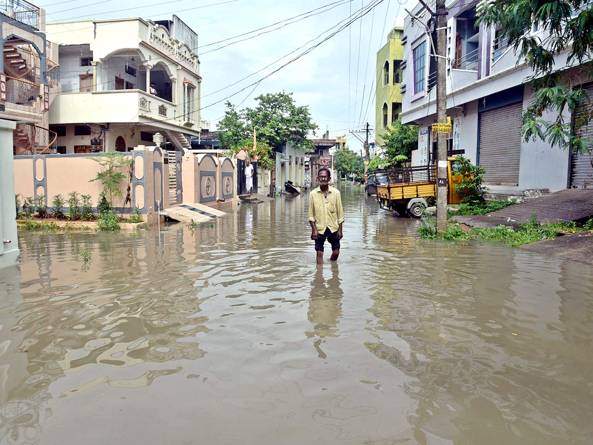 Heavy rains in Telangana Photo Gallery - Sakshi31
