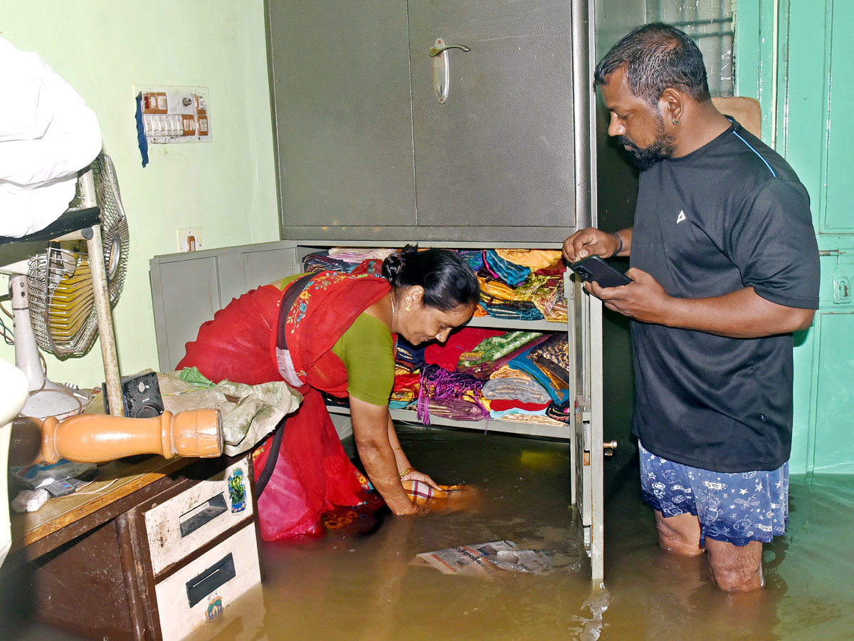 Heavy rains in Telangana Photo Gallery - Sakshi5