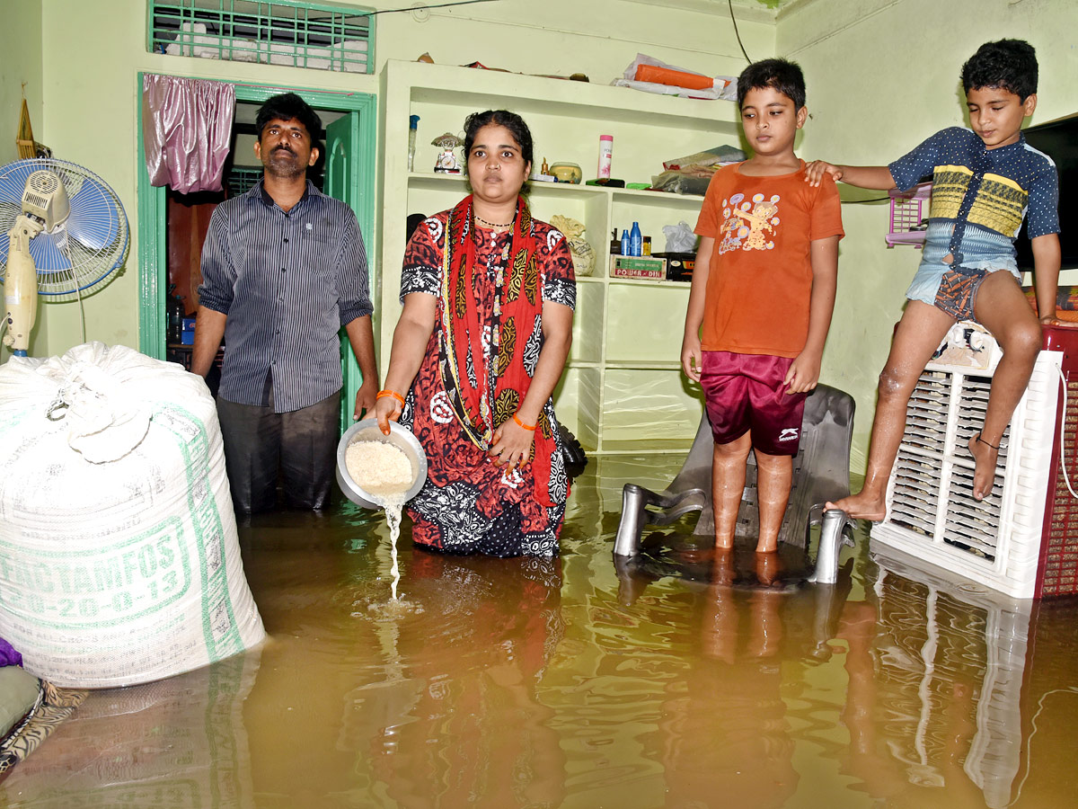 Heavy rains in Telangana Photo Gallery - Sakshi7