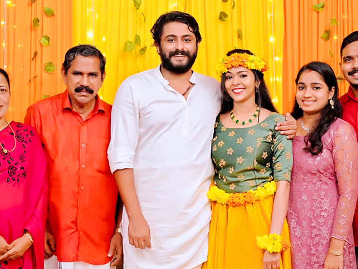 Jallikattu Actor Antony Varghese To marry Anisha On Aug 8 Photo Gallery - Sakshi6