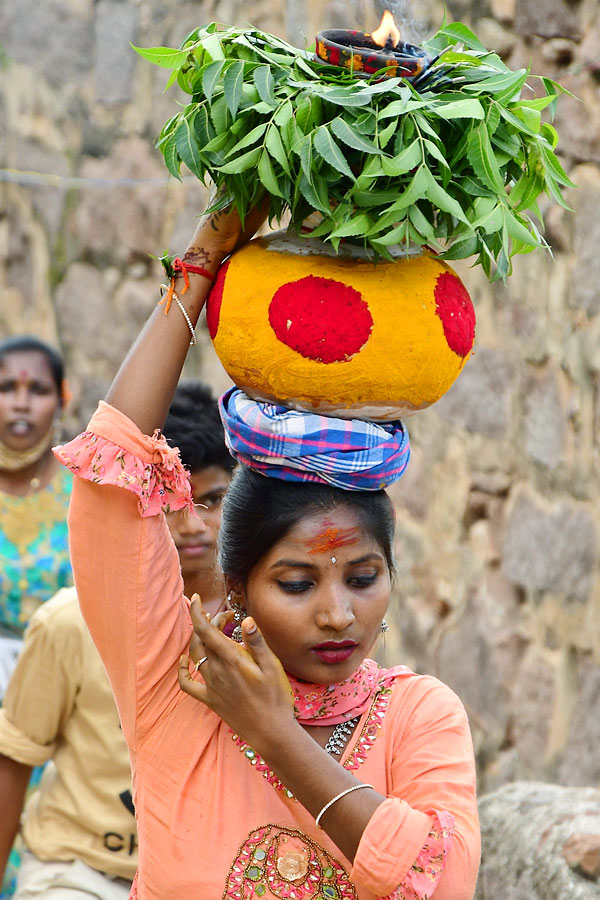 Ashada Masam Bonalu Ends At Golconda Hyderabad Photo Gallery - Sakshi21