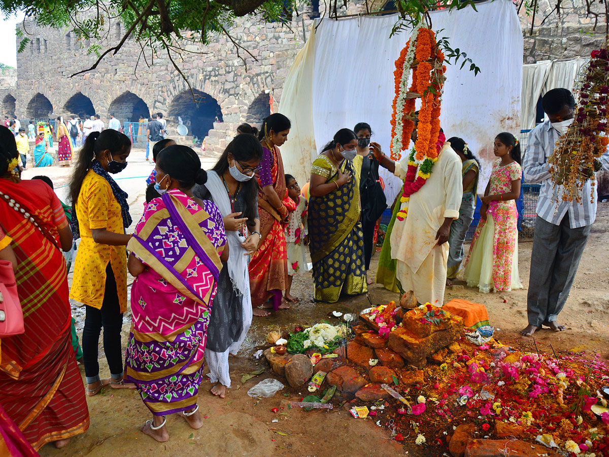 Ashada Masam Bonalu Ends At Golconda Hyderabad Photo Gallery - Sakshi7