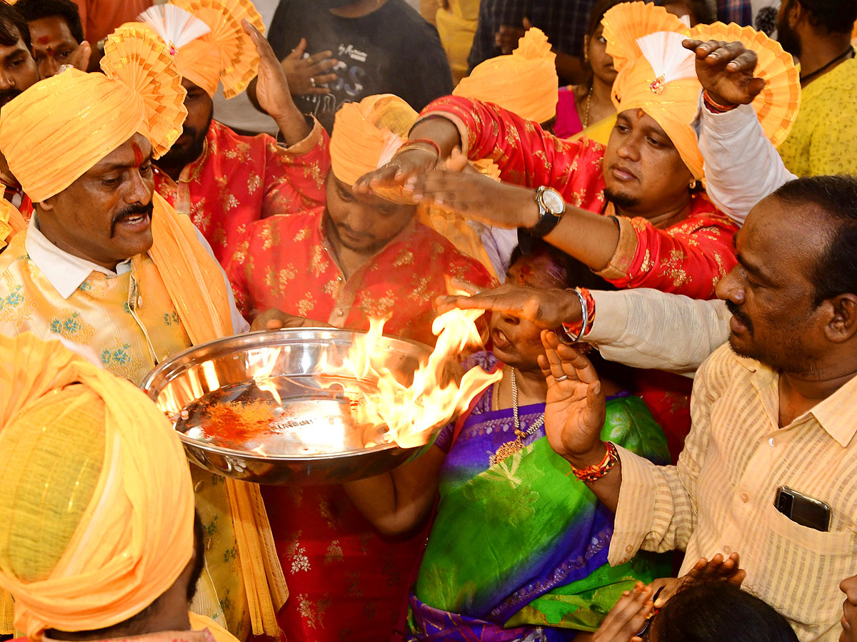 Ashada Masam Bonalu Ends At Golconda Hyderabad Photo Gallery - Sakshi9