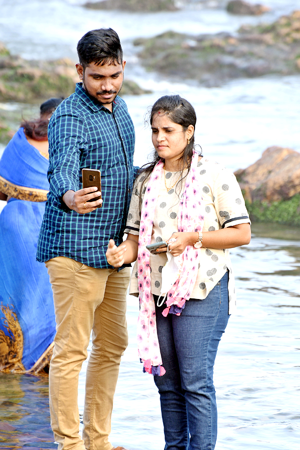 visakhapatnam beach images - Sakshi17