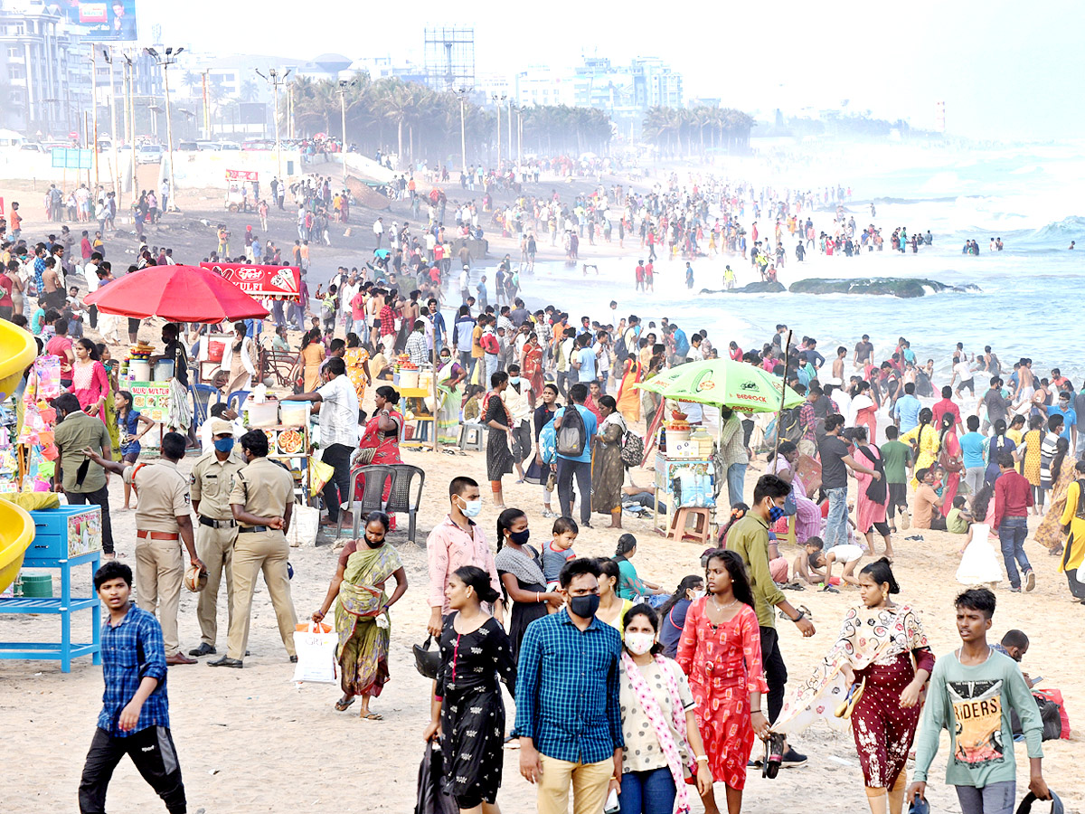 visakhapatnam beach images - Sakshi8