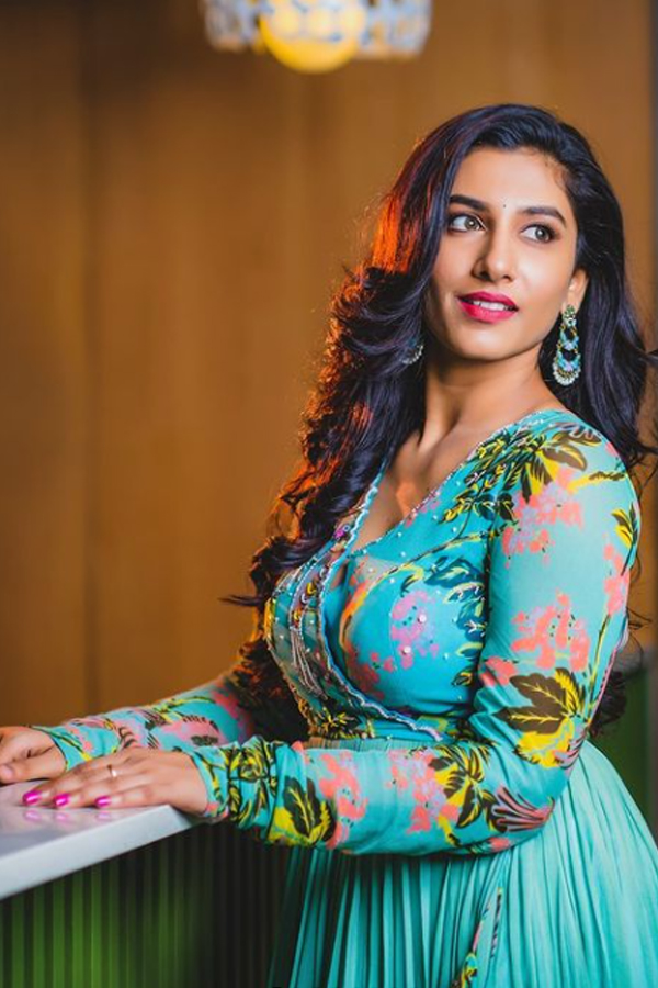 Anchor Vishnu Priya Latest Photo Gallery - Sakshi2