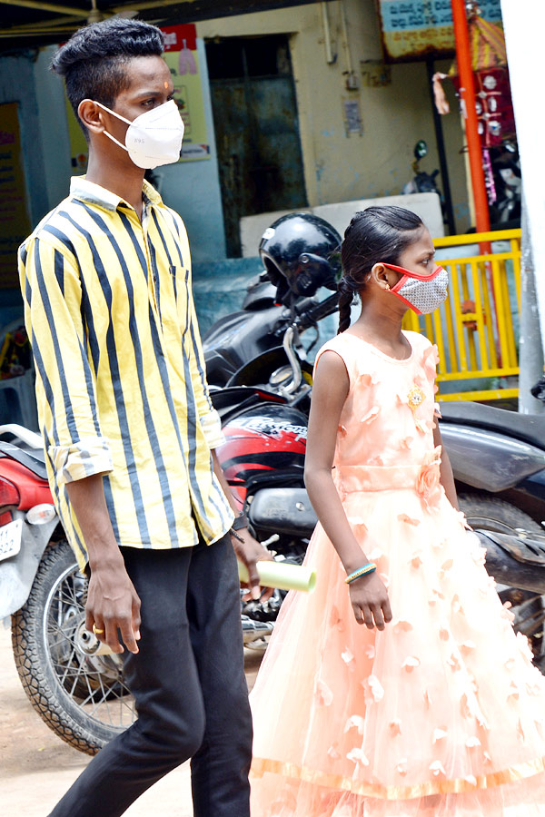 Patient Queue For Fever Hospital Photo Gallery - Sakshi13