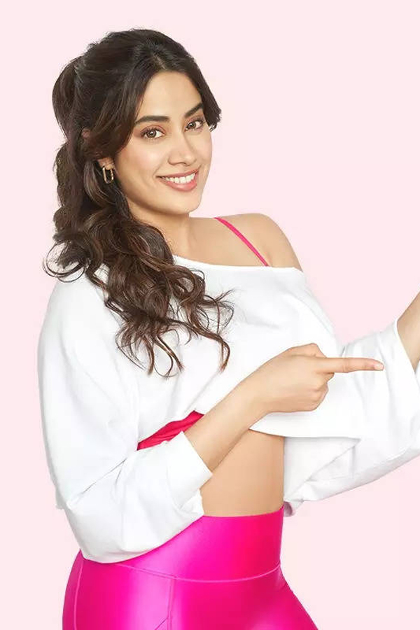 Janhvi Kapoor HD Wallpapers - Sakshi12
