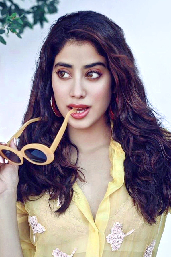 Janhvi Kapoor HD Wallpapers - Sakshi15