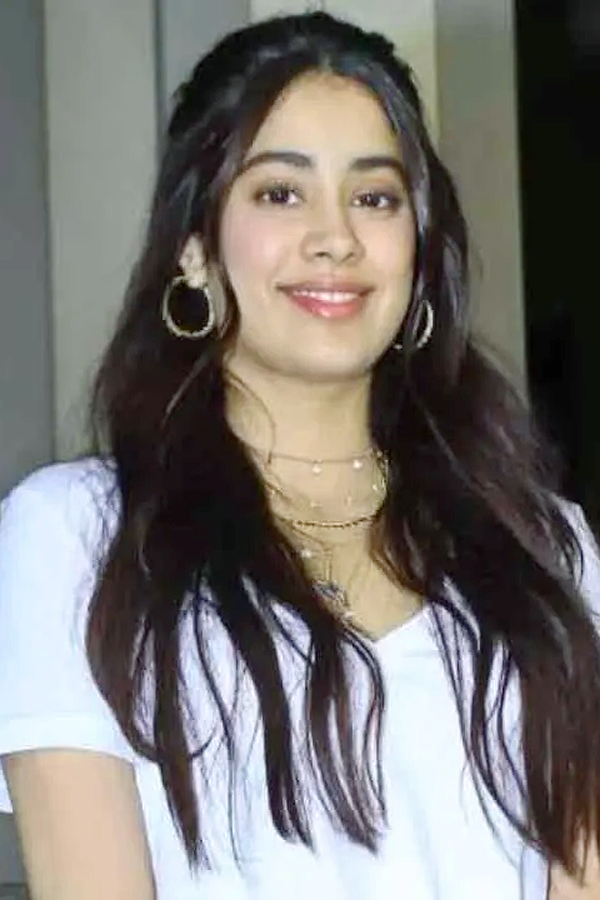 Janhvi Kapoor HD Wallpapers - Sakshi17