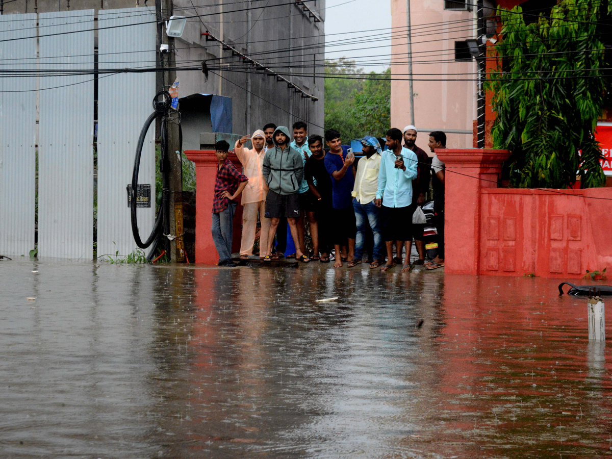 Heavy Rains In Hyderabad - Sakshi9