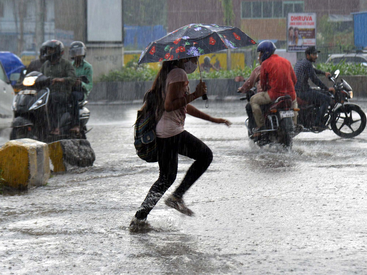 Heavy Rains In Hyderabad - Sakshi2
