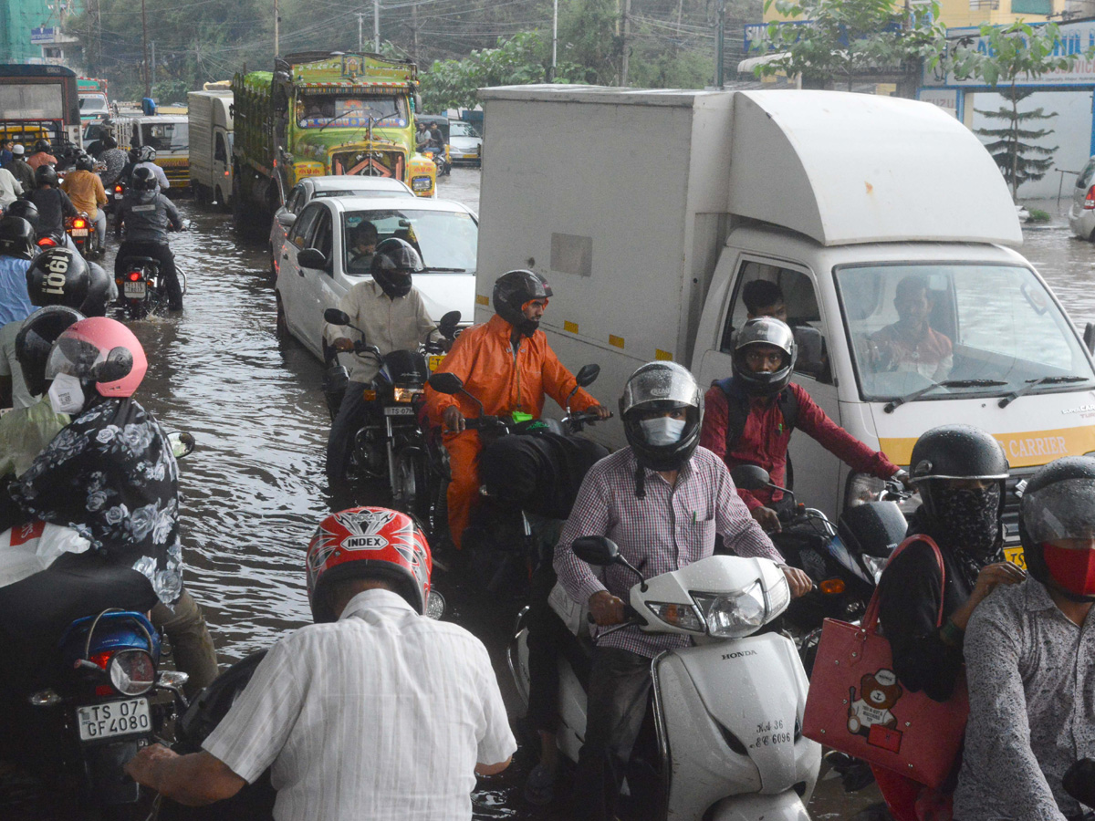Heavy Rains In Hyderabad - Sakshi20
