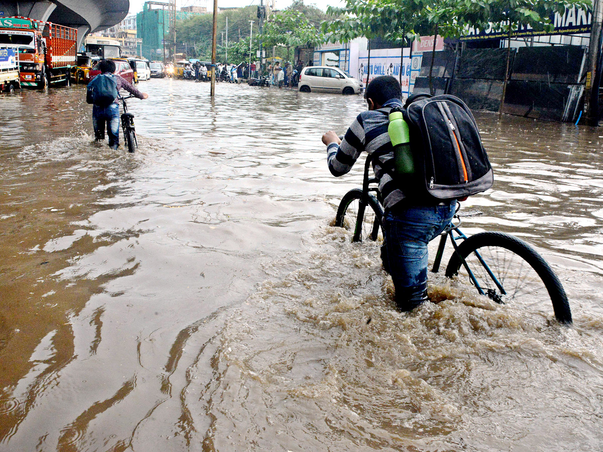 Heavy Rains In Hyderabad - Sakshi24