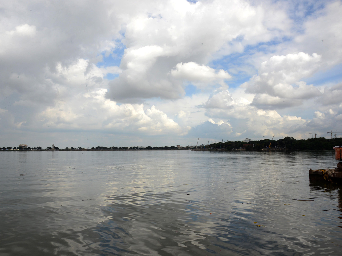 Cleaning Process Of Ganesh Idols In Hussain Sagar - Sakshi14