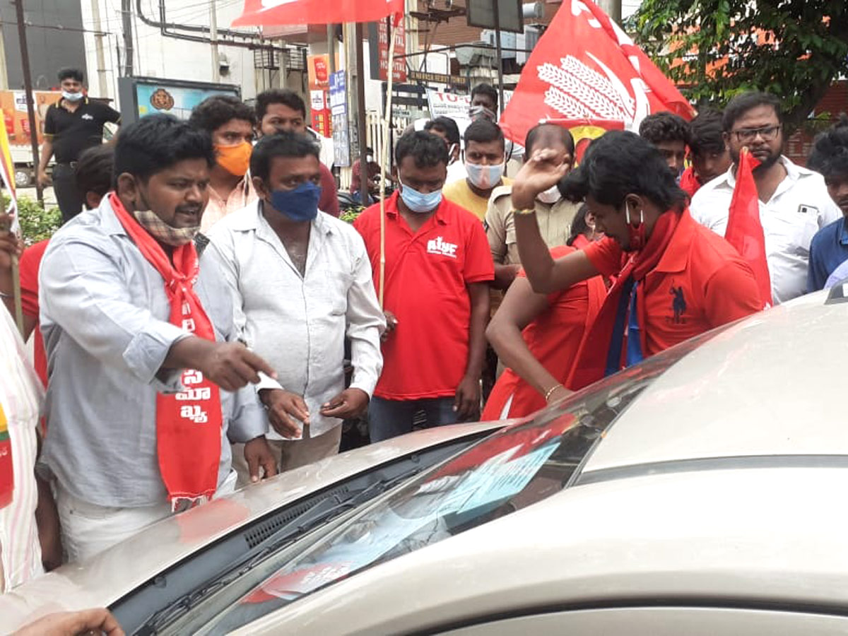 Bharat Bandh in Telugu States Photo Gallery - Sakshi3