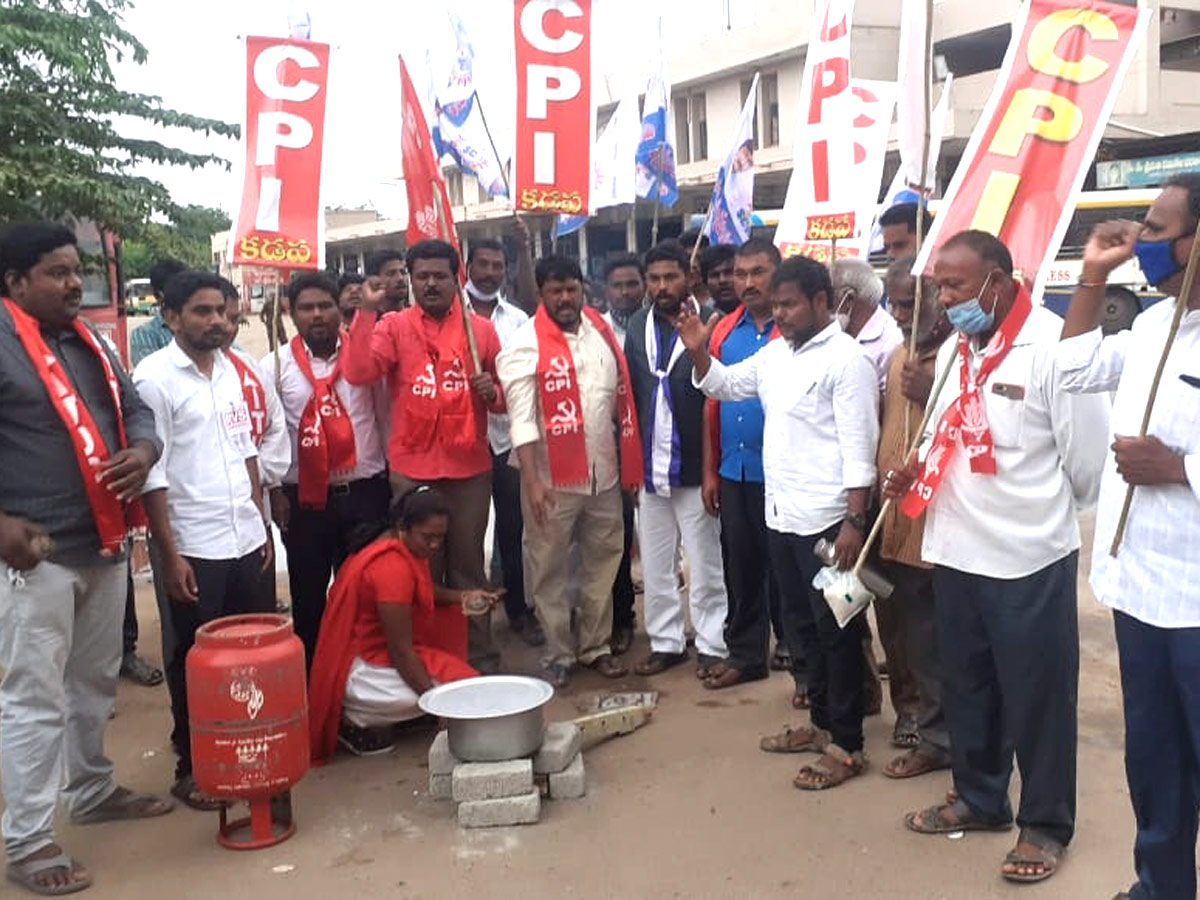 Bharat Bandh in Telugu States Photo Gallery - Sakshi5