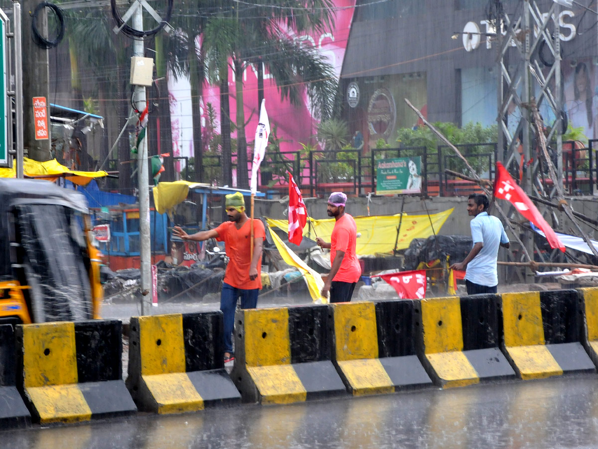 Bharat Bandh in Telugu States Photo Gallery - Sakshi19