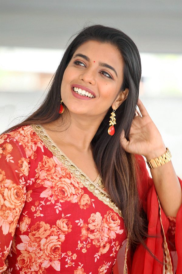 Aishwarya Rajesh Photo Gallery - Sakshi3