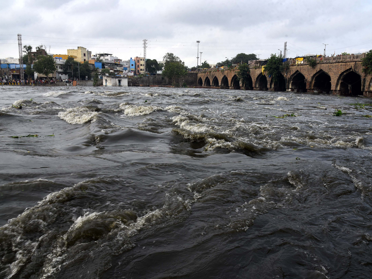 Musi River Overflows With Heavy Rain Photo Gallery - Sakshi6