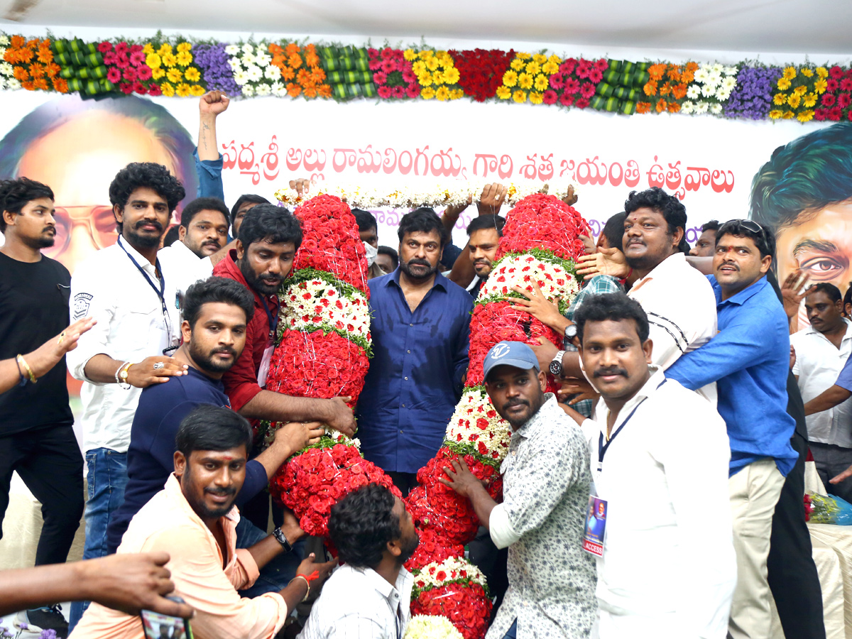 Chiranjeevi Visiting Rajahmundry Photo Gallery - Sakshi7