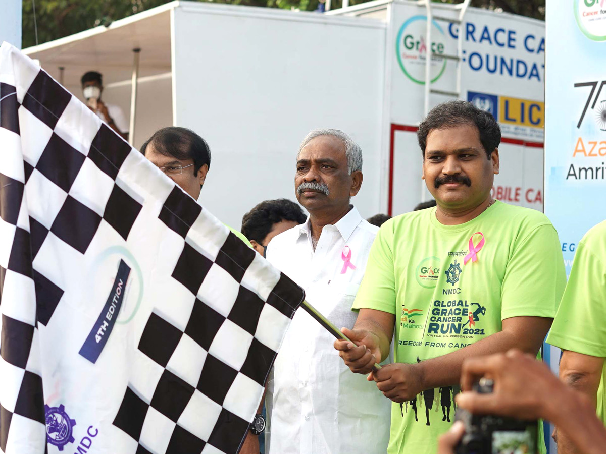 NMDC Cancer Run 2021 Photo Gallery - Sakshi23