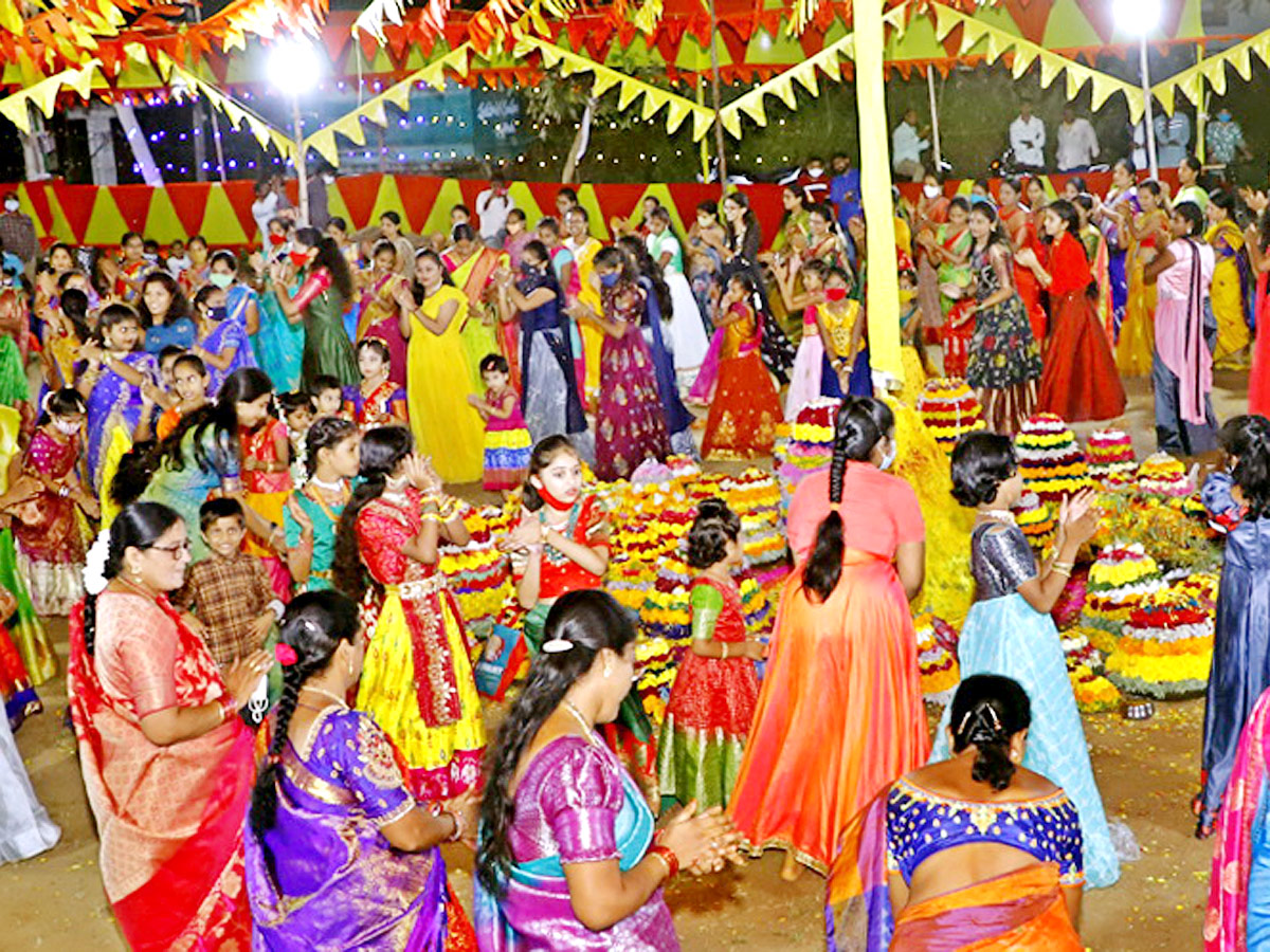 Best photos of the week October 10 to October 17, 2021 Photo Gallery - Sakshi27