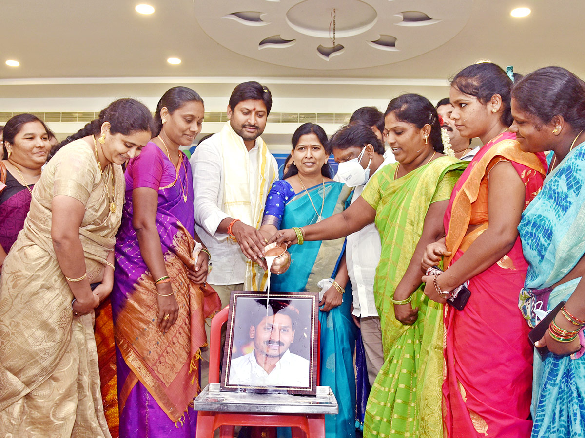 Best photos of the week October 10 to October 17, 2021 Photo Gallery - Sakshi37