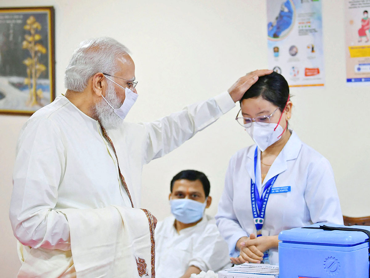 100 Crore Vaccination in India - Sakshi3