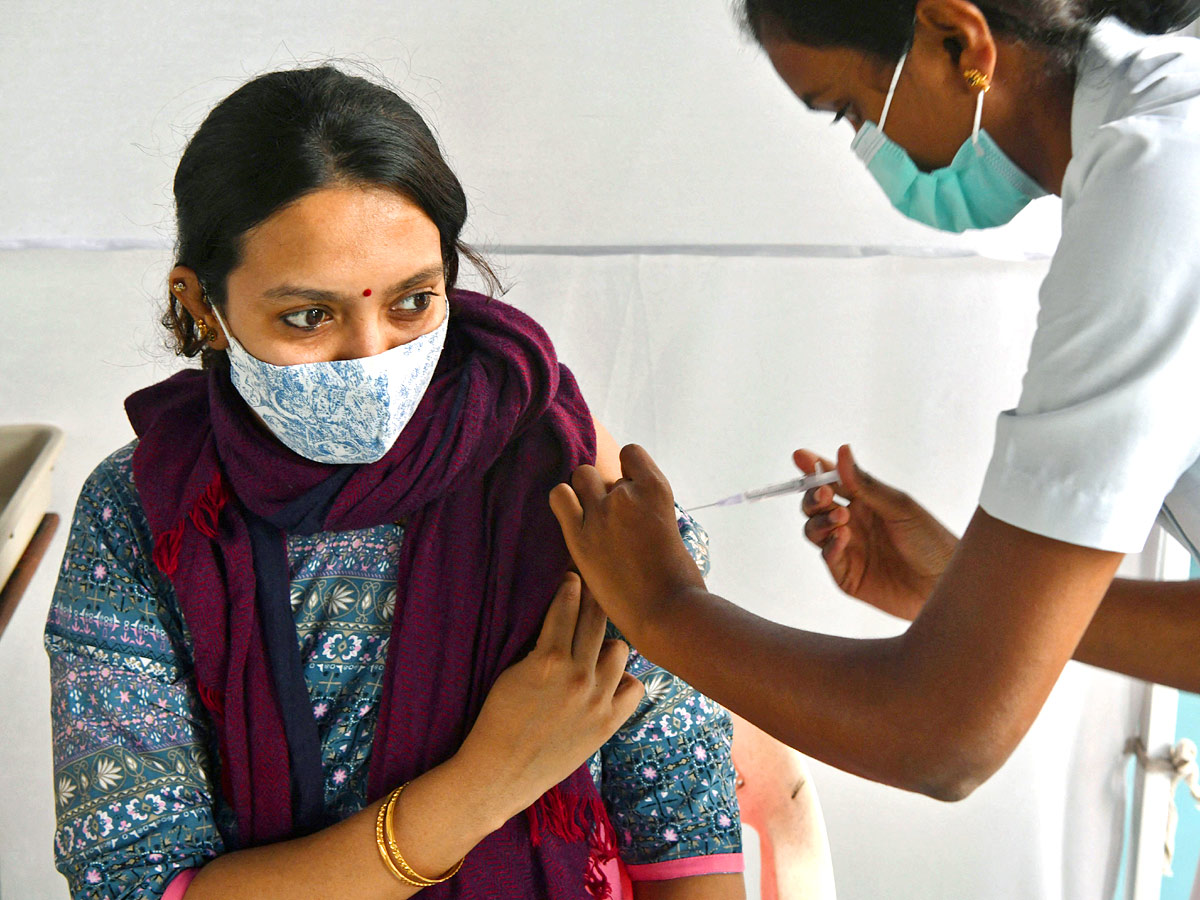 100 Crore Vaccination in India - Sakshi26