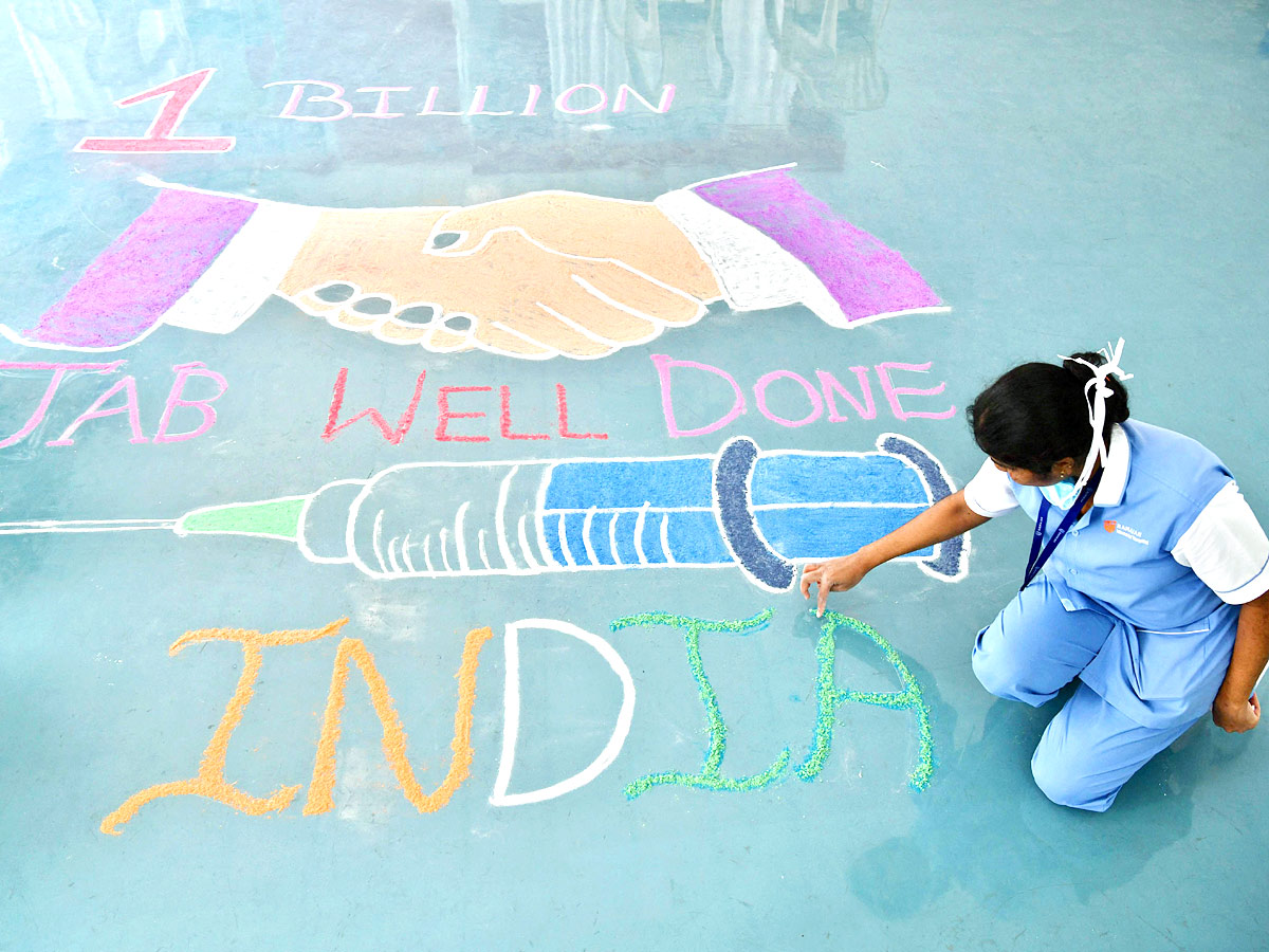 100 Crore Vaccination in India - Sakshi27